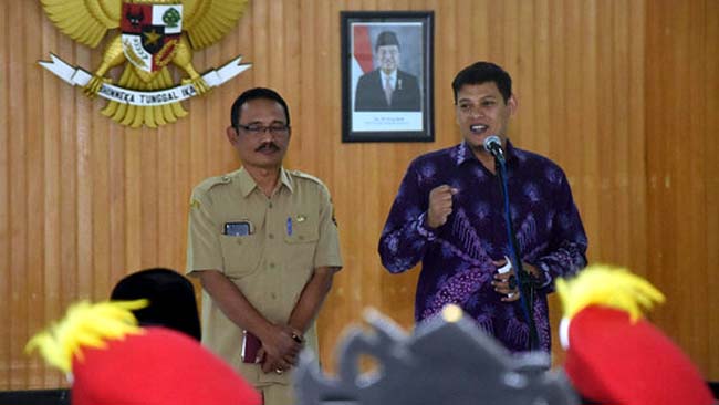 Walikota Kediri Lepas Kontingen Kadarkum
