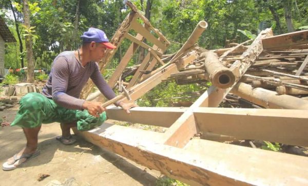 Pasca Didatangi Bupati Kediri, Rumah Zaenal Warga Banyakan Dirobohkan