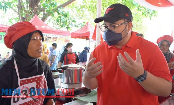 Dilabrak Emak-emak Soal Janji Palsu, Bupati Kediri Sampaikan Tidak Mungkin 'Mblenjani' Janji