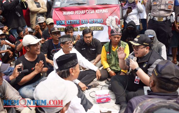 Jaga Kondusifitas, Bupati Kediri Turun Gunung Temui Warga Desa Kepung Tuntut Kades Mundur