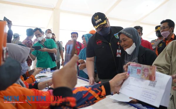 Pastikan Penyaluran BLT BBM Tepat Sasaran, Bupati Kediri Pantau dan Tanya Langsung Keluarga Penerima Manfaat