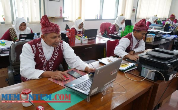 ASN dan PPPK Pemkab Kediri Mulai Diwajibkan Kenakan Pakaian Khas